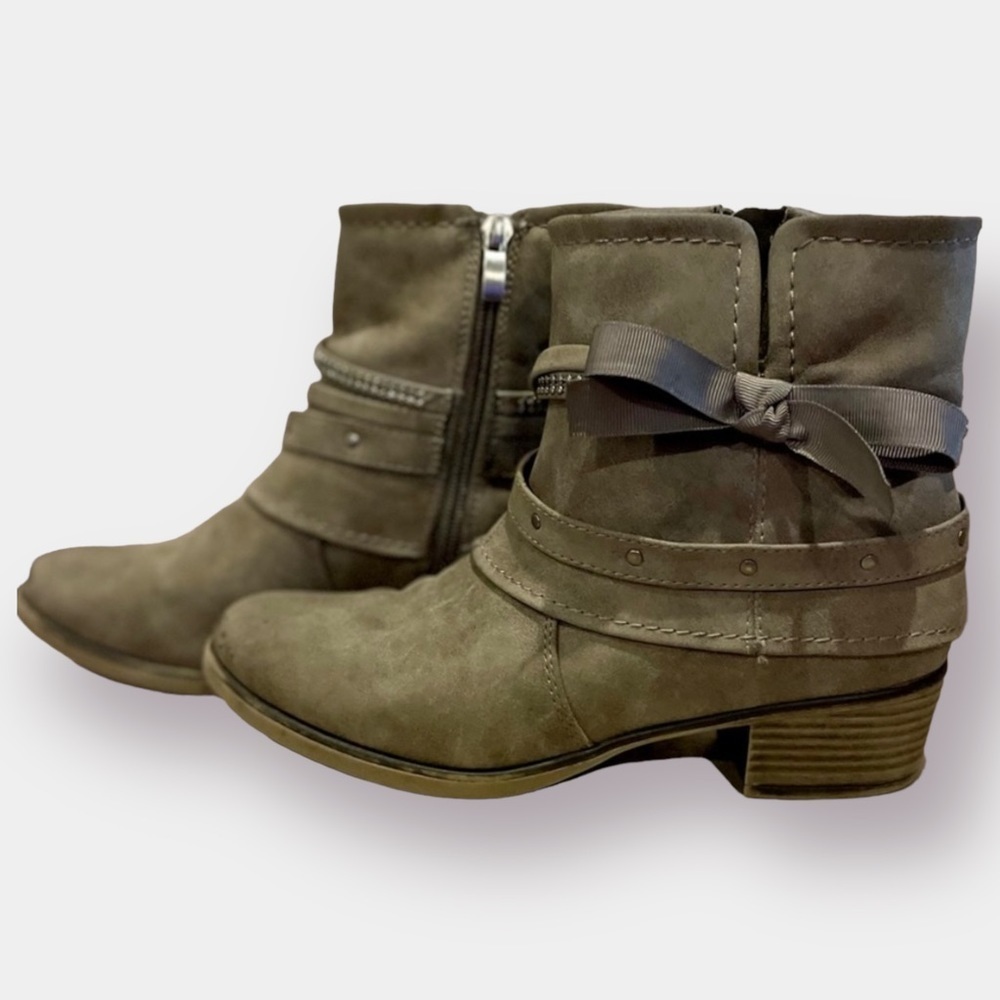 Gray Block Heel Booties Boots Size 4 Kids